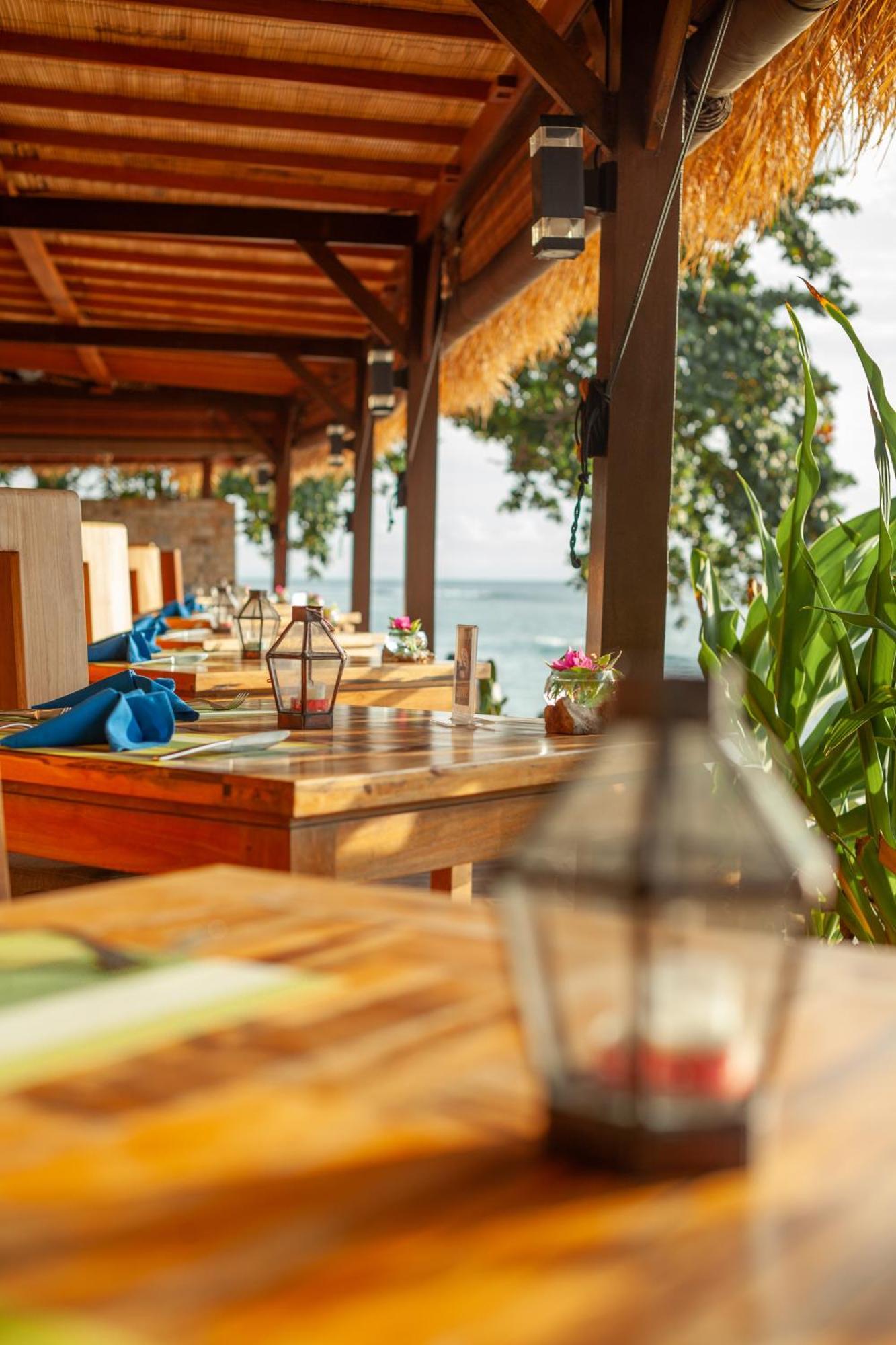 Living Asia Resort And Spa Сенггиги Экстерьер фото